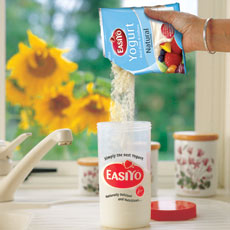Návod výroby jogurtu EasiYo - krok 1